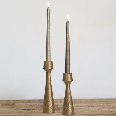 Portavelas hierro cirios cónicos set 2 candelabro dorado