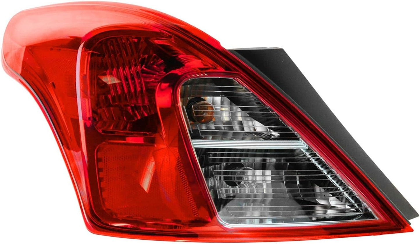 Conjunto luz trasera conductor Nissan Versa 2012-19