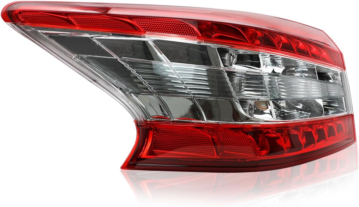 Conjunto luz trasera Nissan Sentra sin cables lado izquierdo