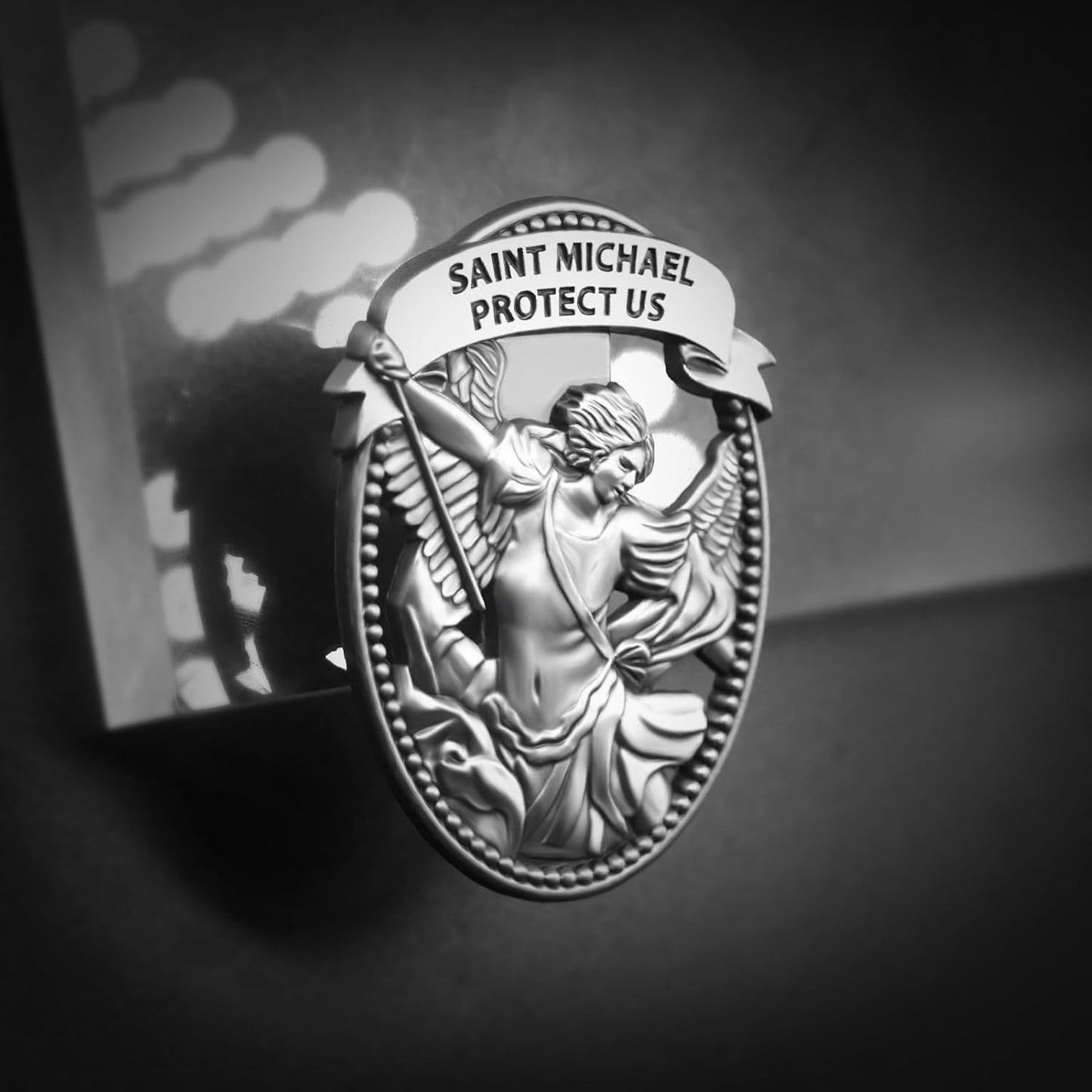 Medalla San Miguel para visera automóvil regalo religioso