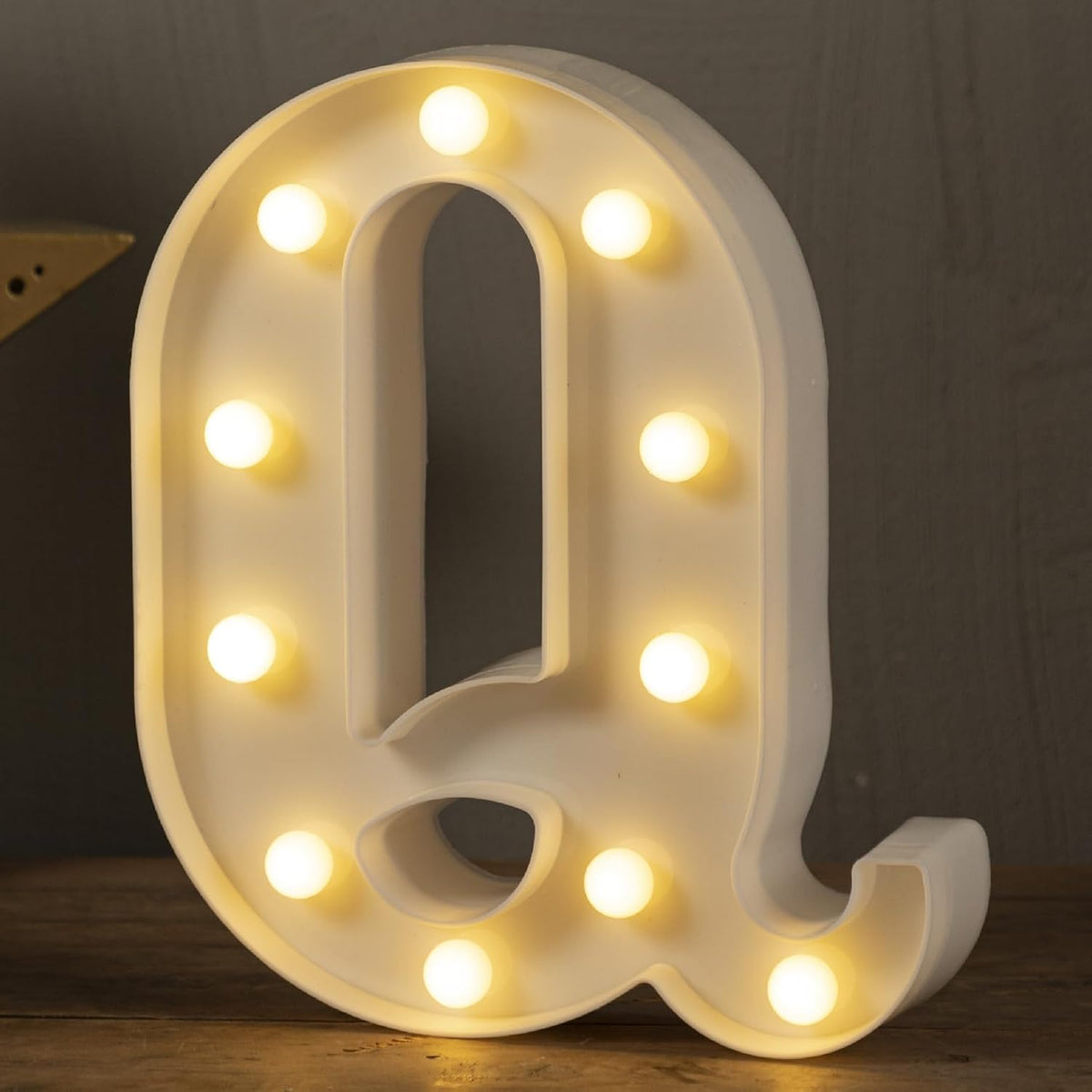 Letra Q con luces LED para fiestas hogar cumpleaños aniversario