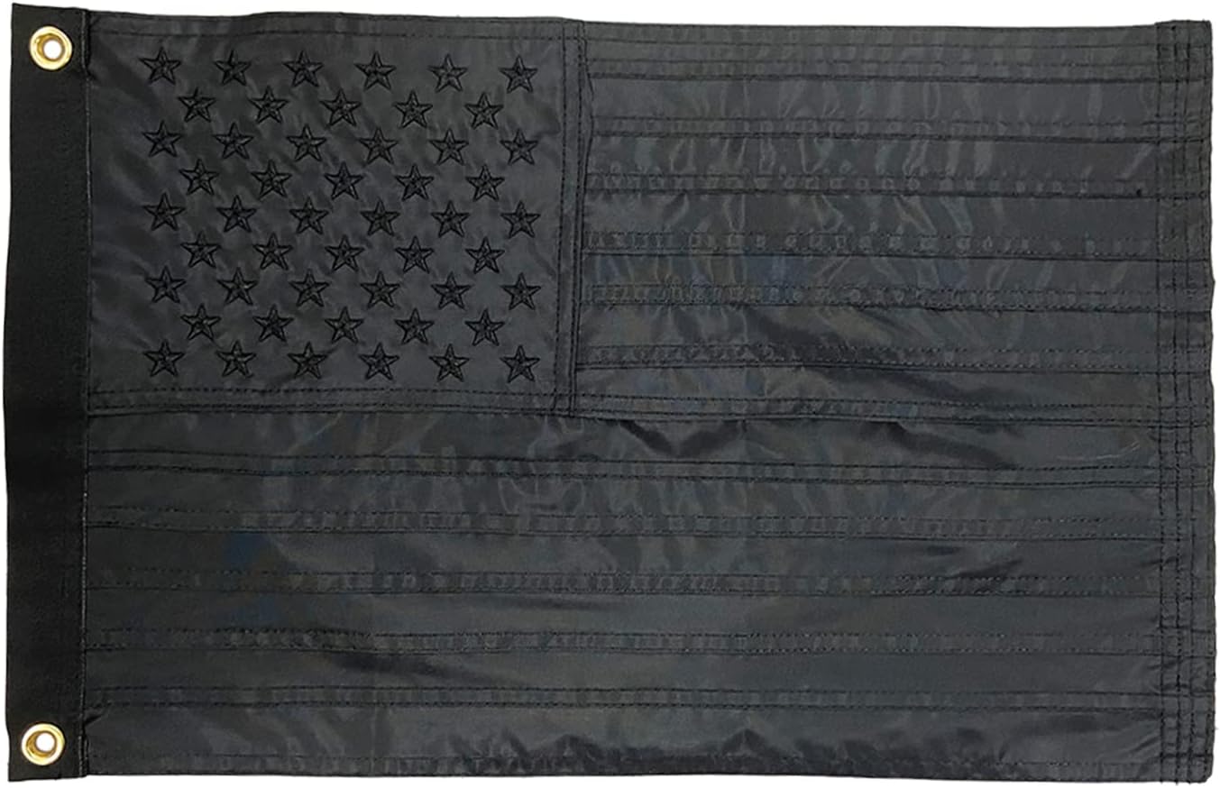 Bandera estadounidense negra 12x18" estrellas bordadas