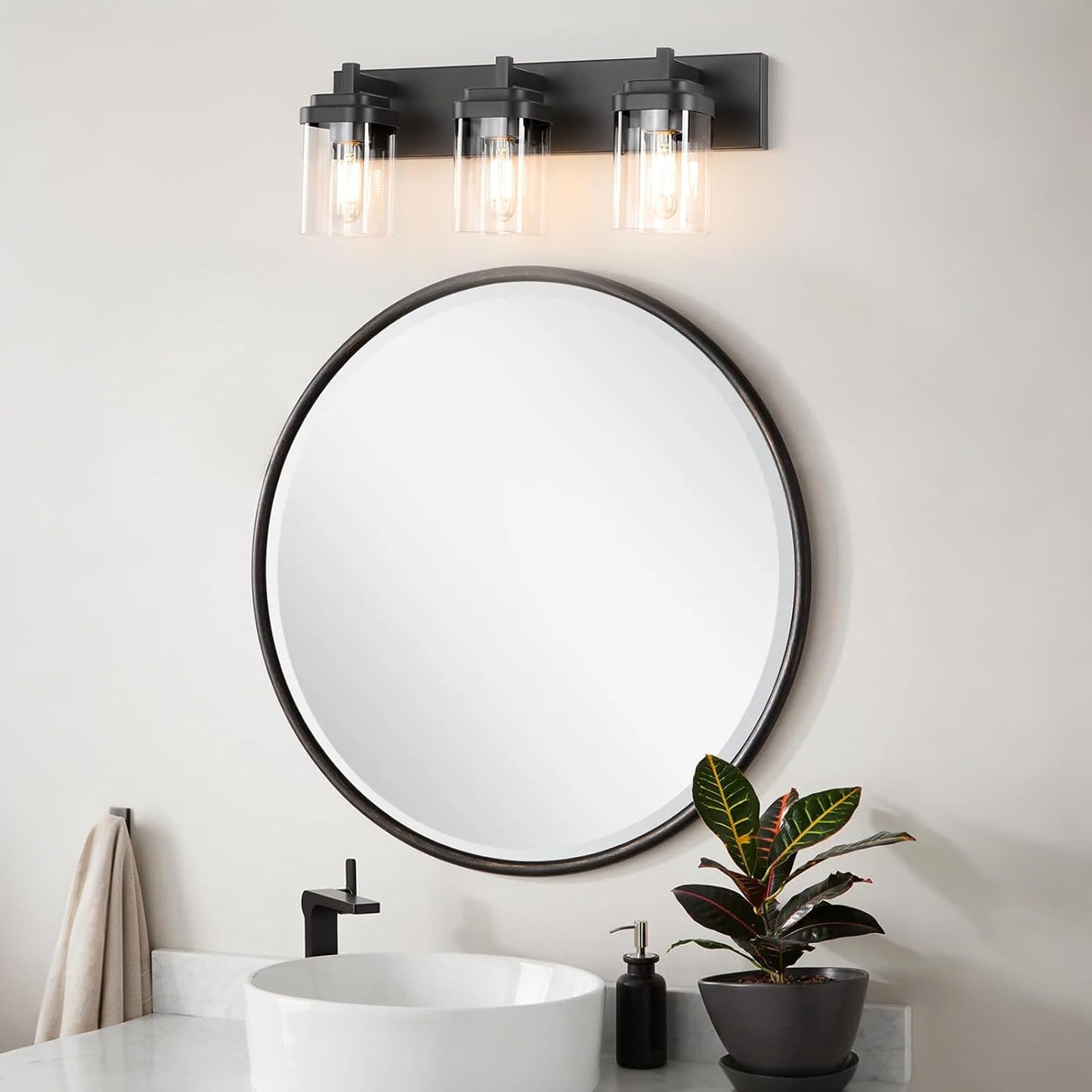 Lámpara tocador 3 luces negro mate con pantalla vidrio baño