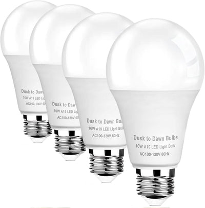 Paquete 4 bombillas LED A19 2700K blanco cálido fotocélula
