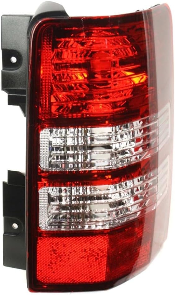 Luz trasera Jeep Liberty lado pasajero repuesto