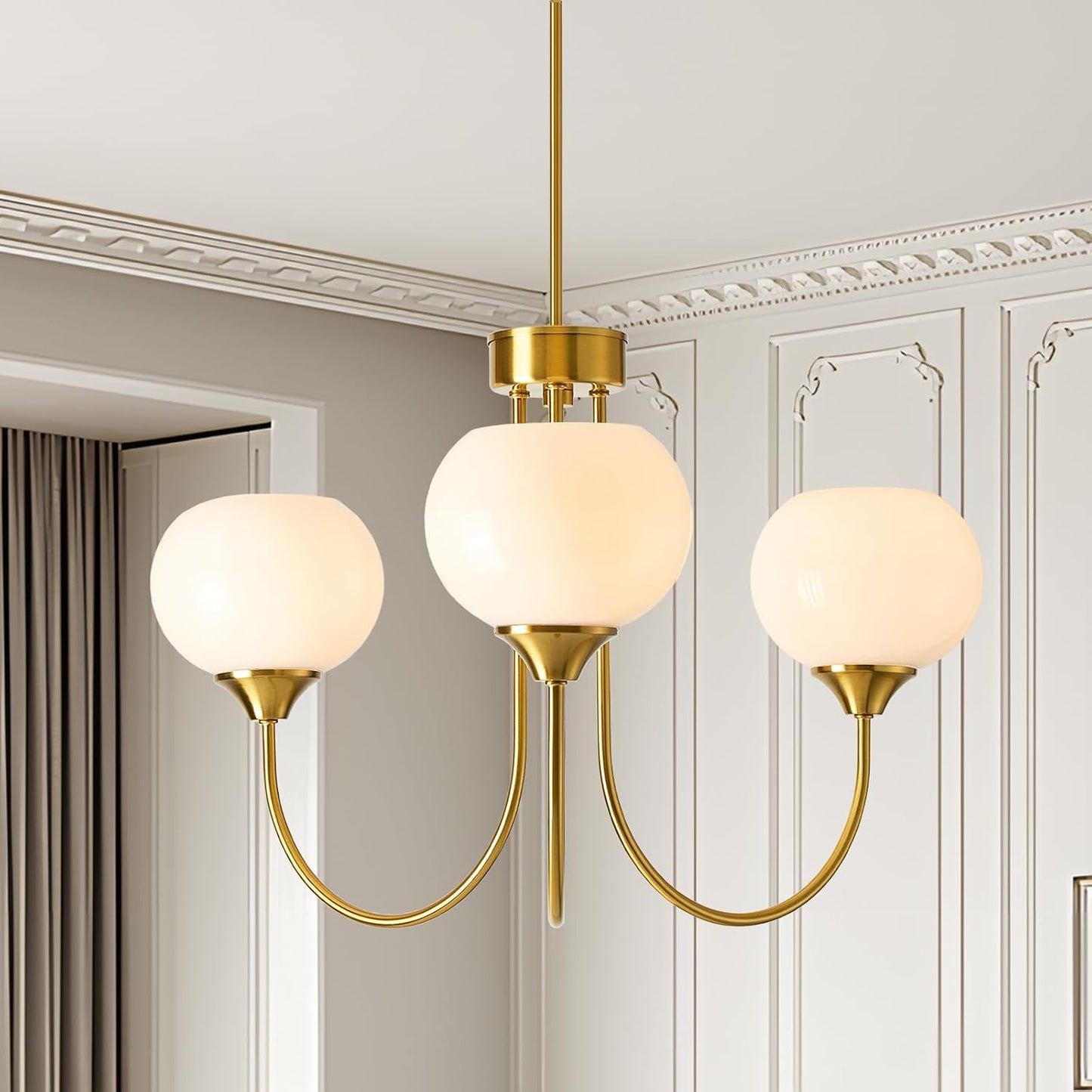 Candelabro Sputnik 3 Luces Vidrio Blanco Dorado para Comedor