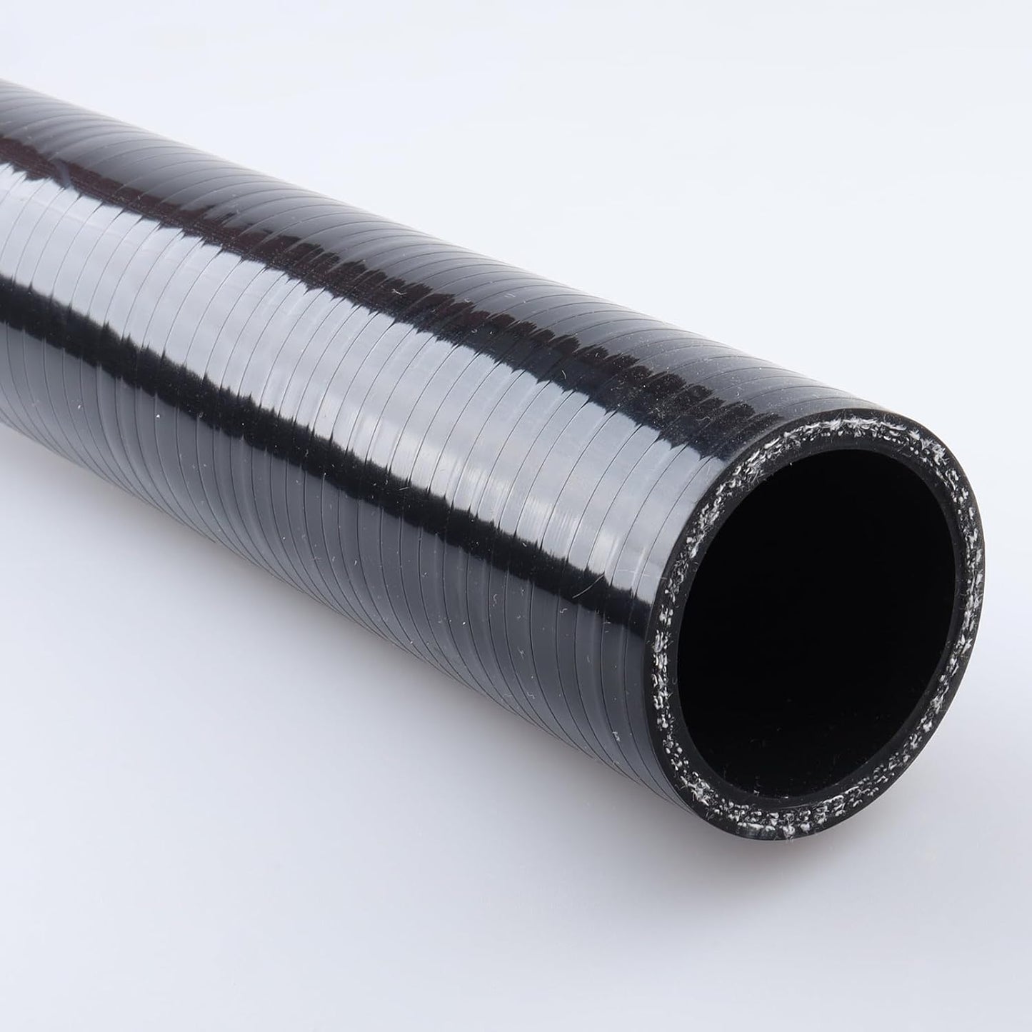 Manguera refrigerante silicona 3 capas negra 1-5/8x1.01m