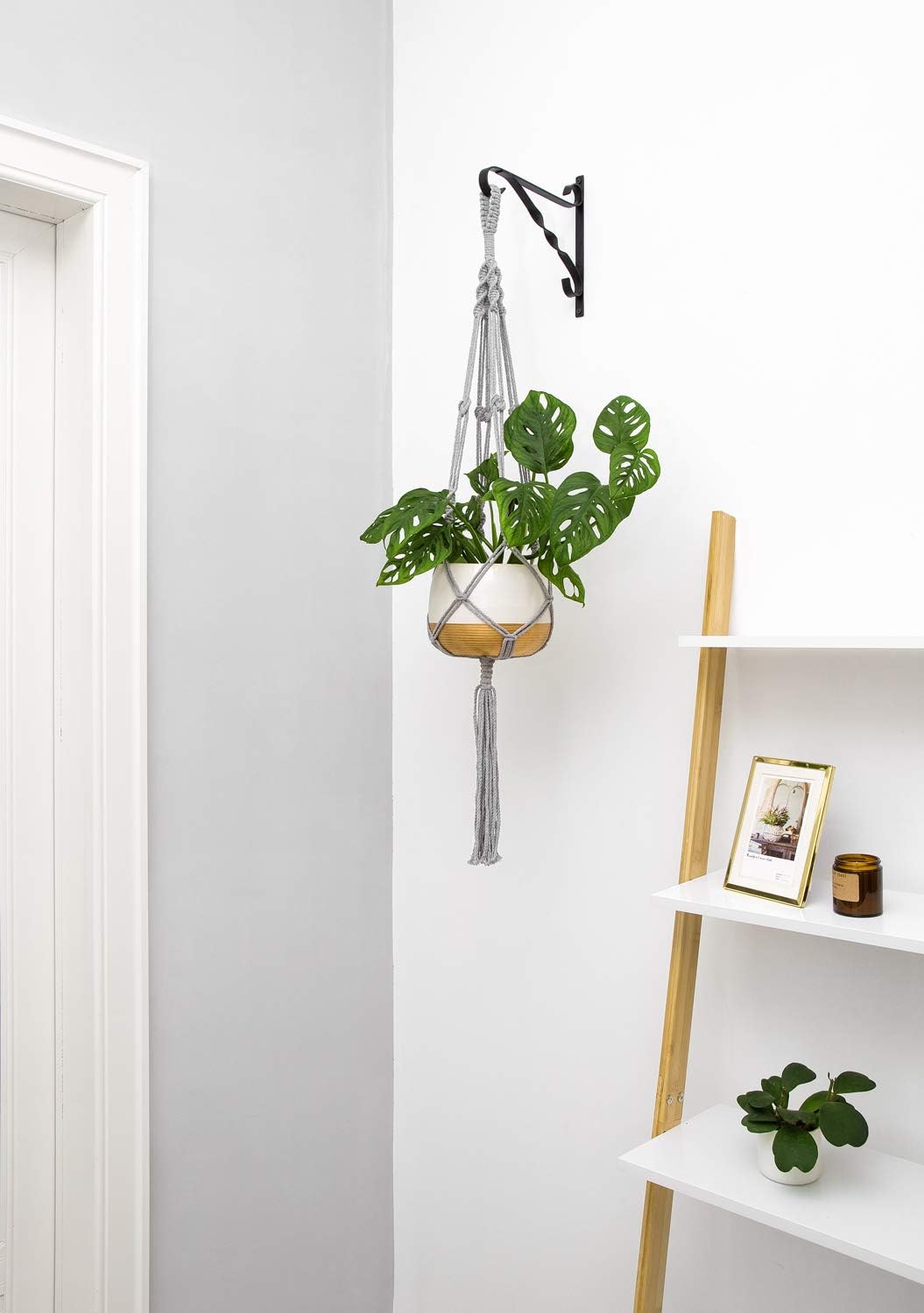 Colgador macramé para plantas 41pulg color gris