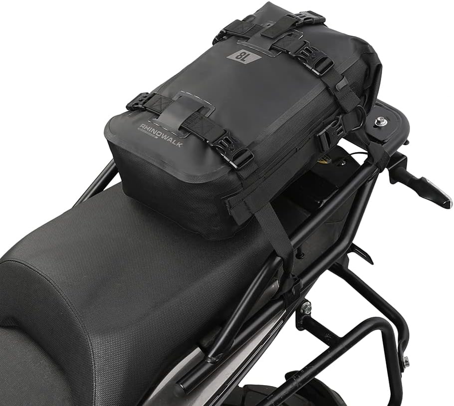 Bolsa trasera motocicleta 8L impermeable color negro