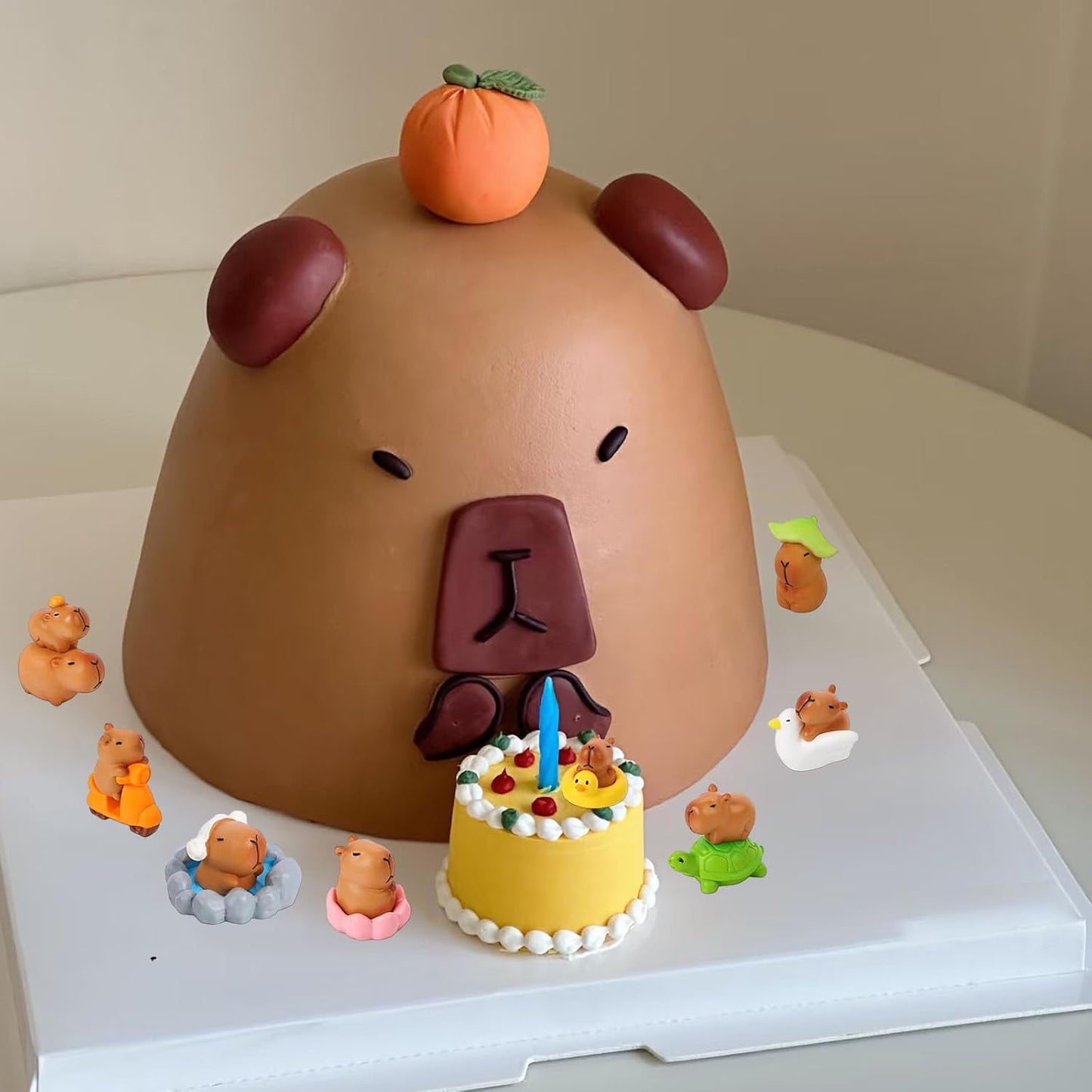 Juego 8 figuras capibara miniatura para tartas y manualidades