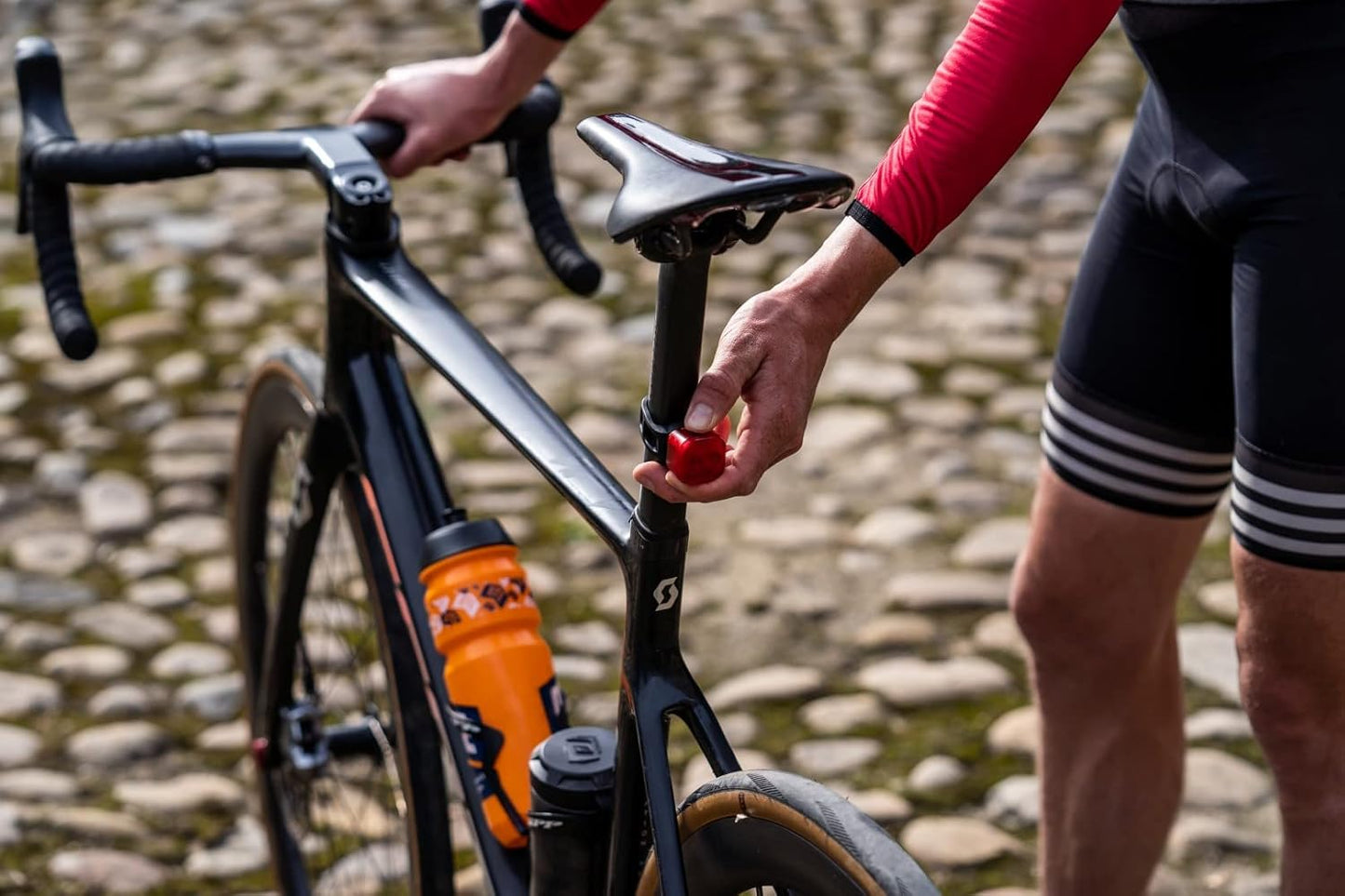 Luz trasera bicicleta batería recargable IP44 300 grados