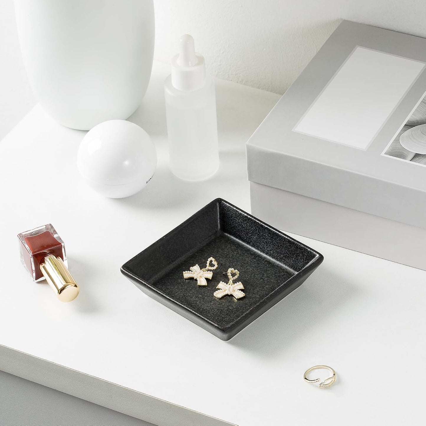 Plato cerámica para joyas anillos color negro mate
