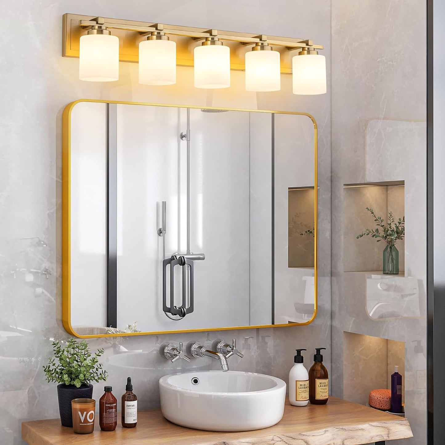 5 Lámparas baño modernas latón pantalla vidrio blanco