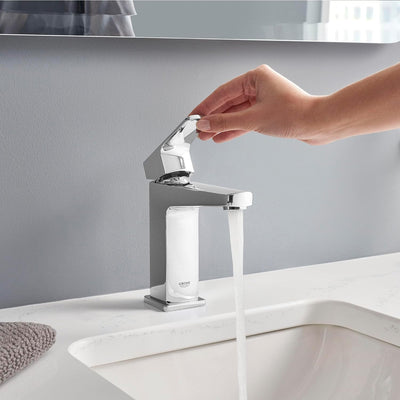 Grifo baño un solo agujero 1.2 GPM cromado