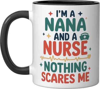 Taza para enfermera abuela en negro y blanco