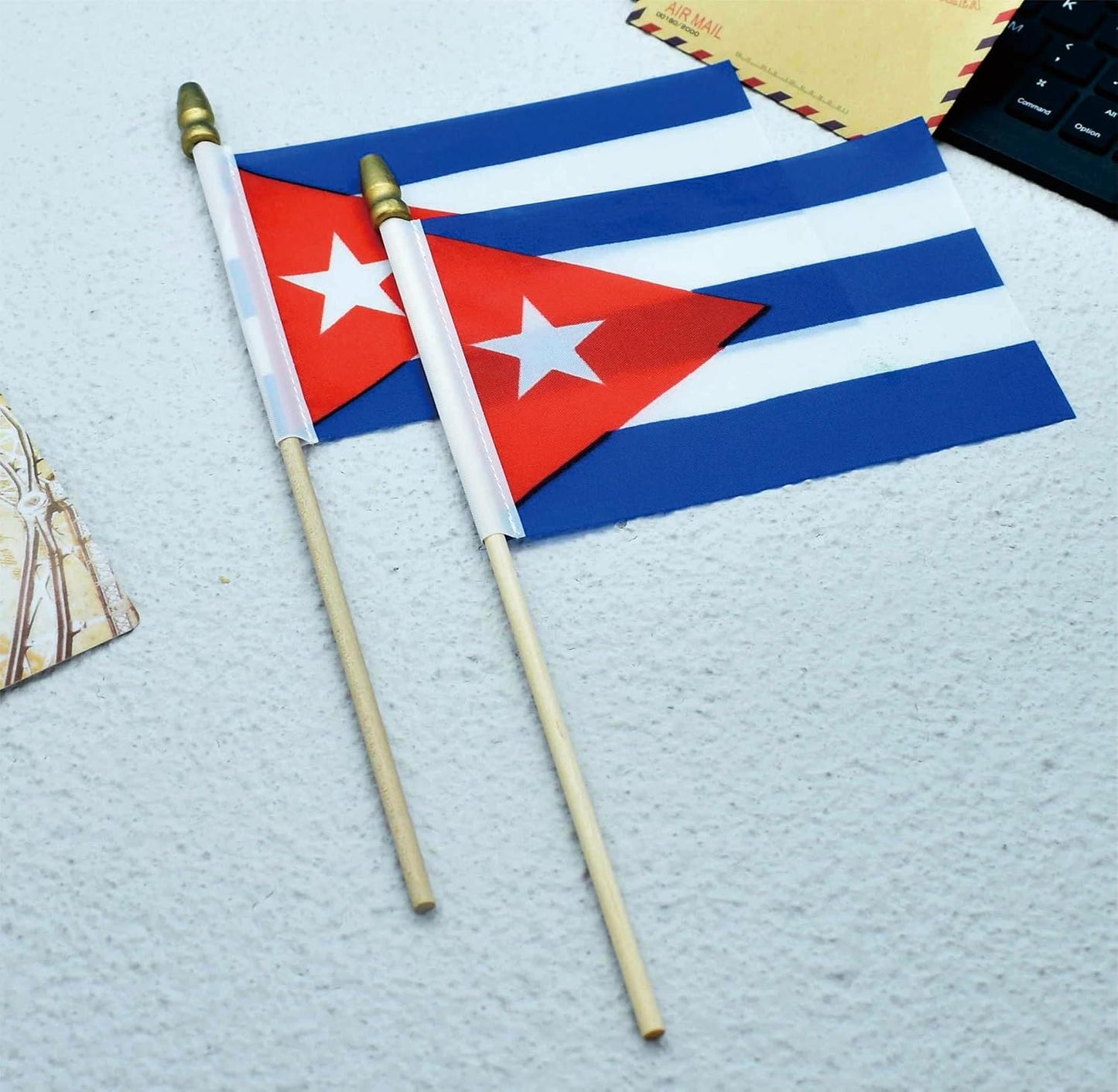 Banderas cubanas 4x6" pack 12