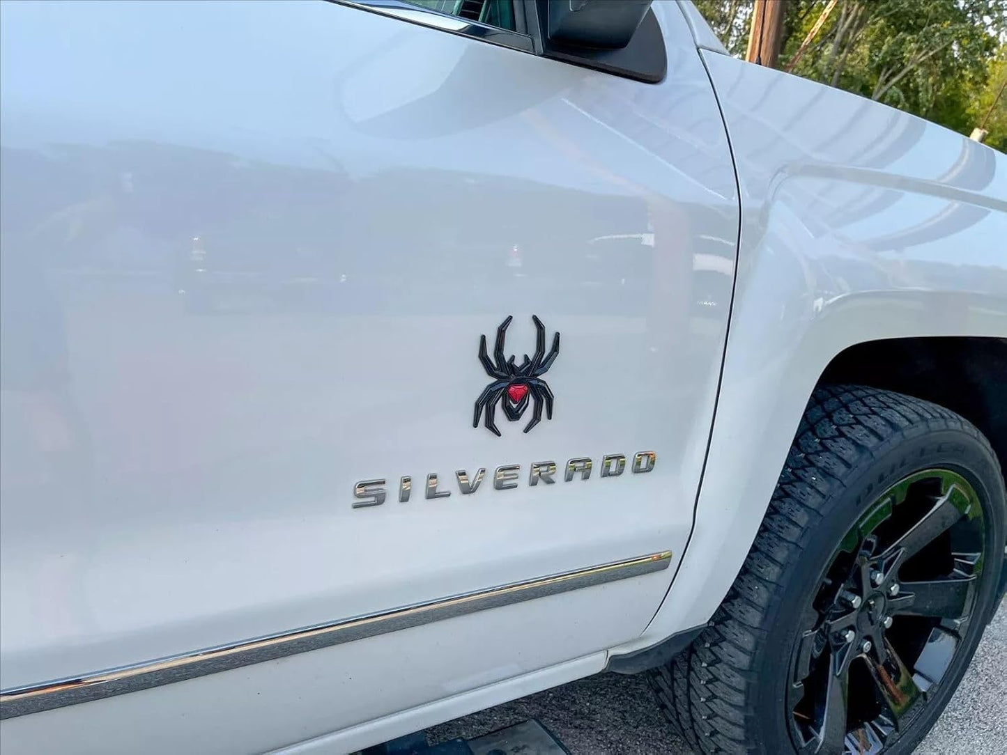 Emblema Araña Insignia Coche Universal Negro Rojo