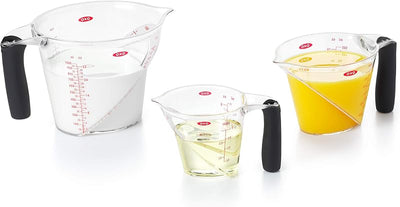 Set tazas medidoras acero inox en ángulo