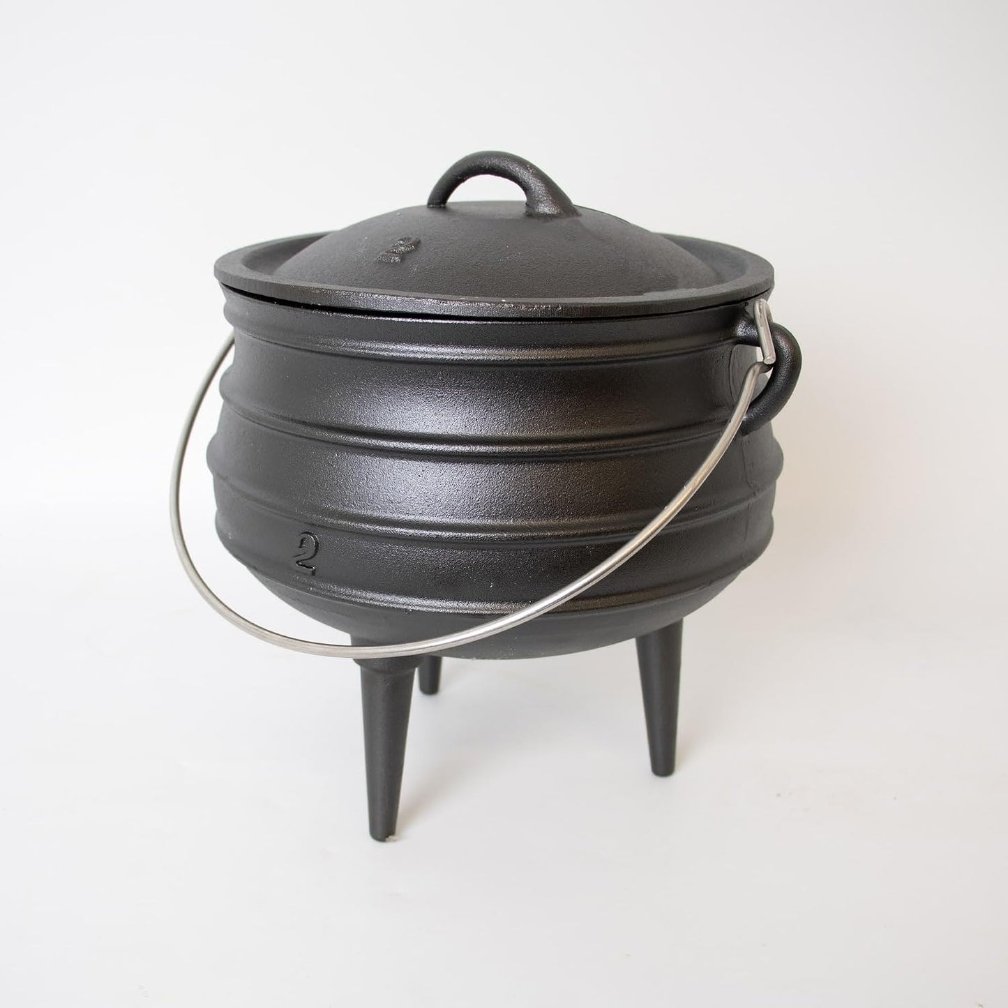 Olla hierro fundido 9.5pulg 1.5gal con tapa y patas