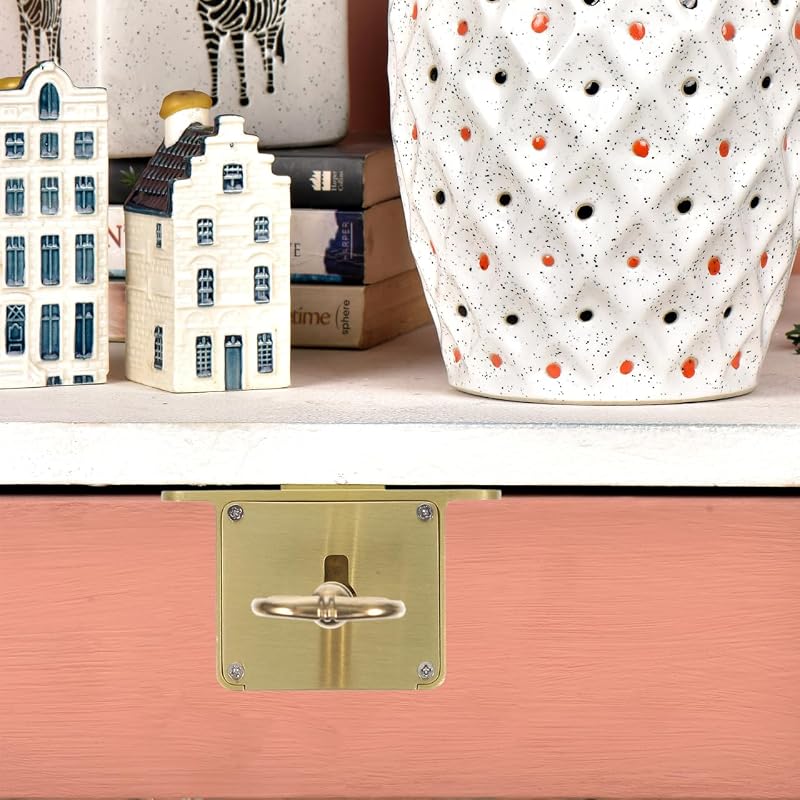 Cerradura cajón retro con llave de latón antiguo