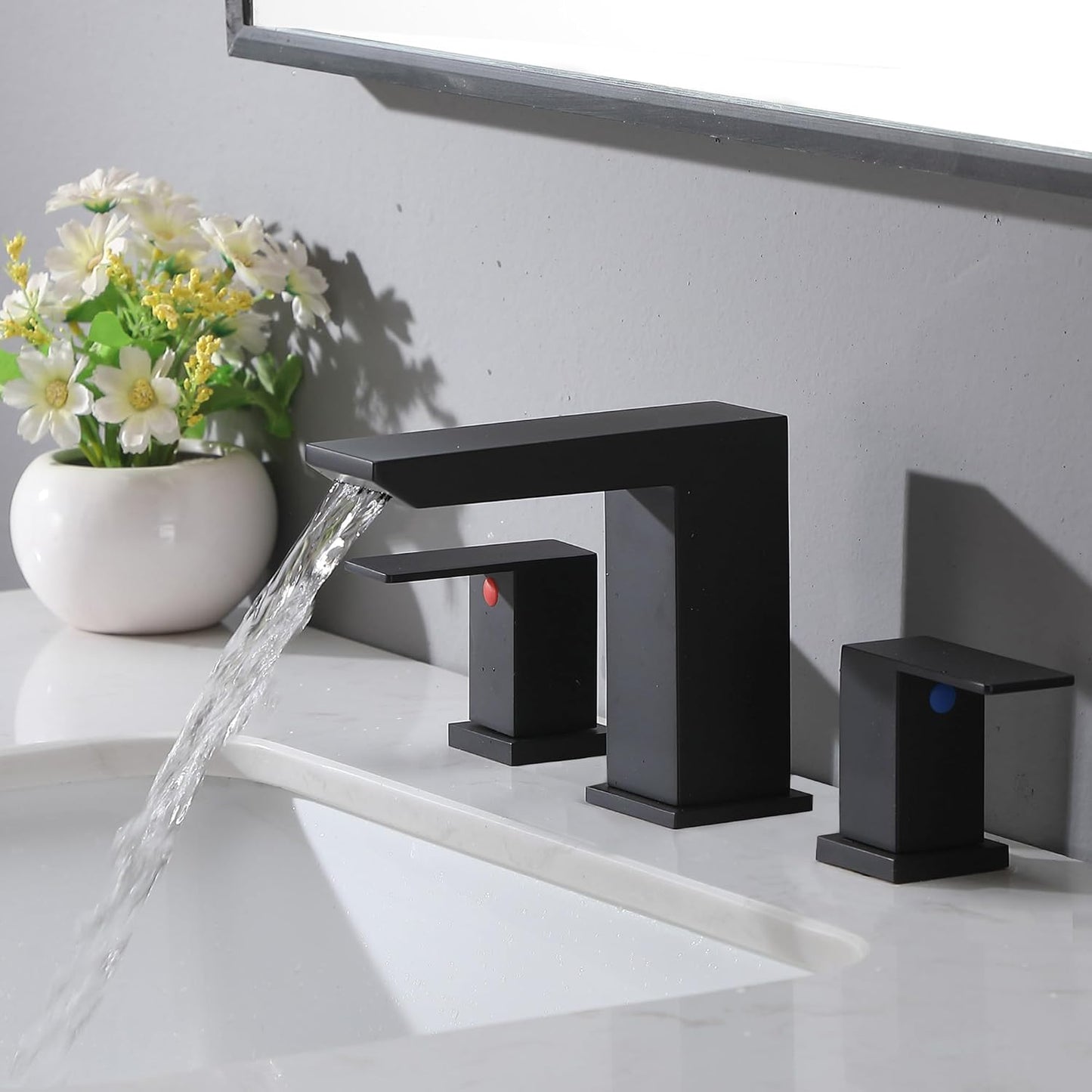 Grifo baño cascada negro 8pulg 3 orificios moderno