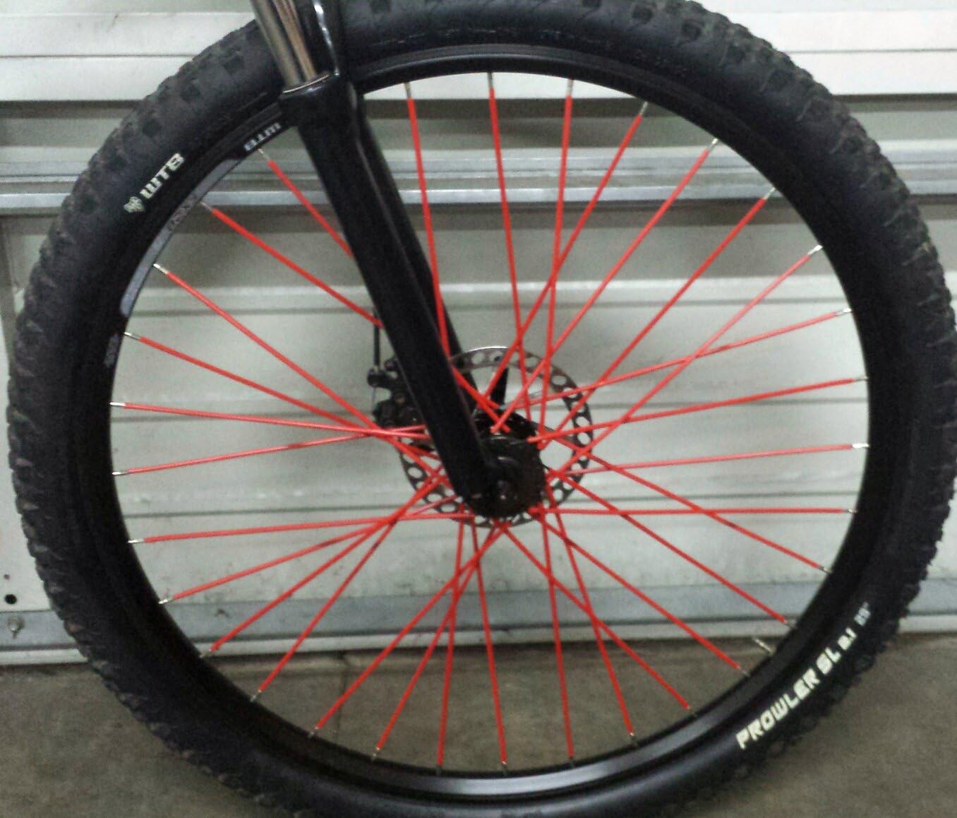 Bicicleta envolturas radios púrpura