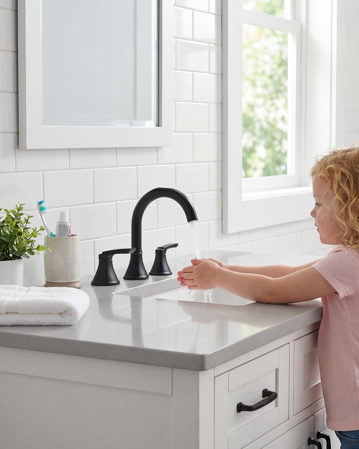 Grifo baño 3 agujeros 8pulg drenaje emergente negro mate