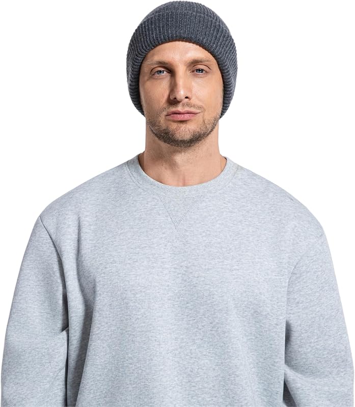 Gorro grueso moderno para hombre y mujer con protección para oídos