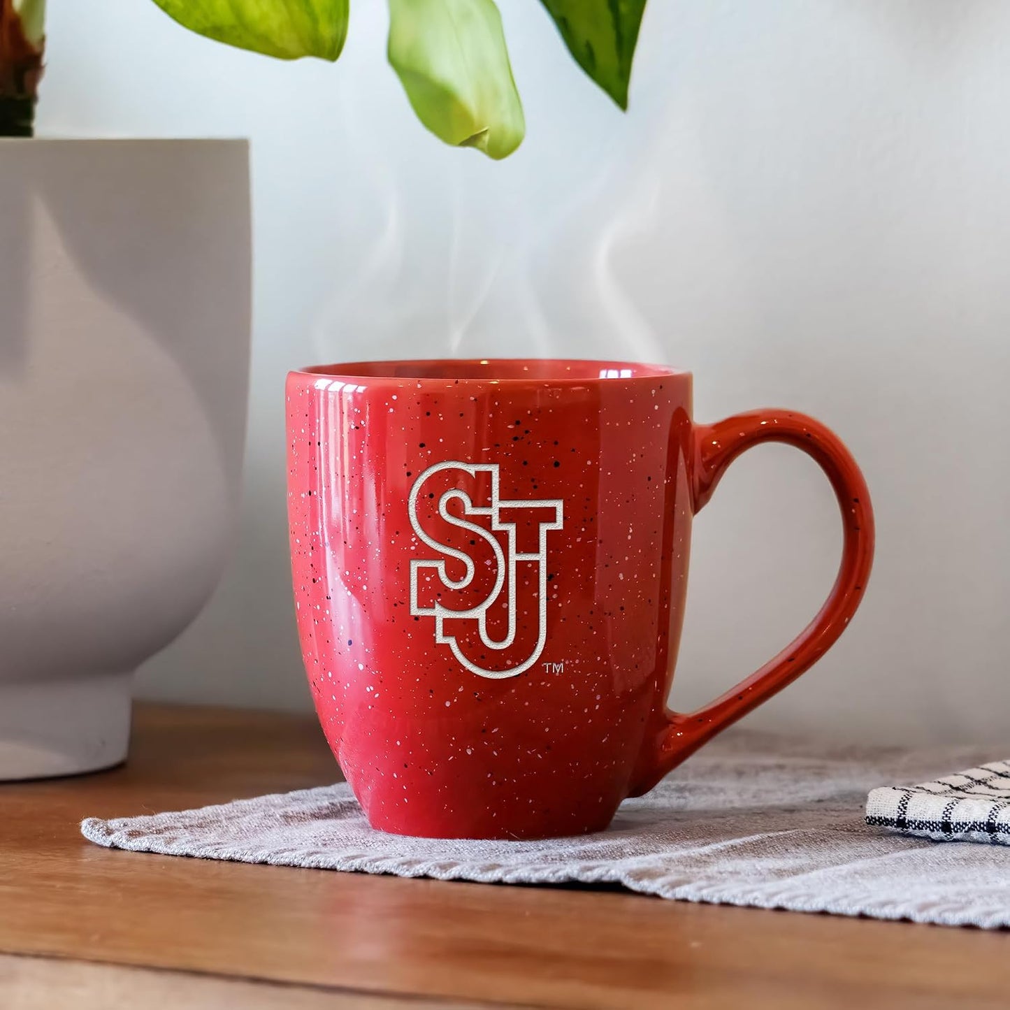 Taza café cerámica moteada grabado logotipo rojo 16oz