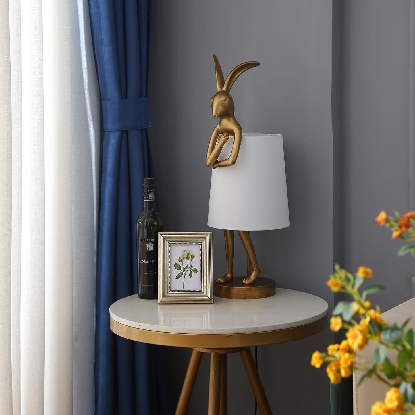 Lámpara mesa conejo 25.6pulg LED resina dorada lino blanco