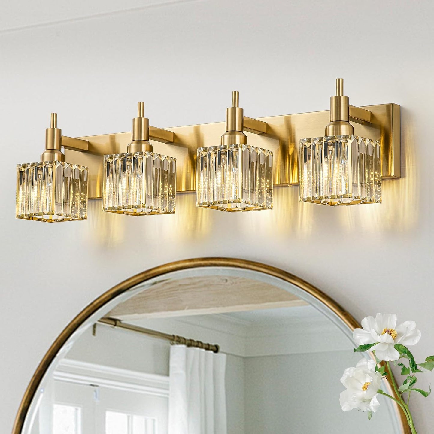 Lámpara baño dorada 4 luces cristal moderna