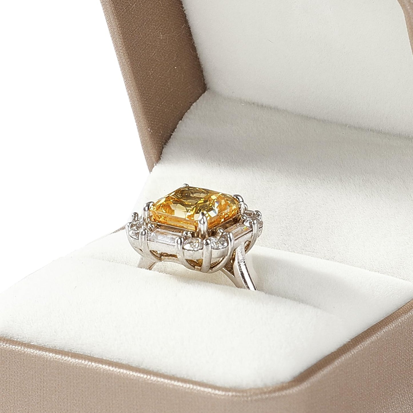 Caja regalo anillo piel sintética terciopelo interior oro rosa