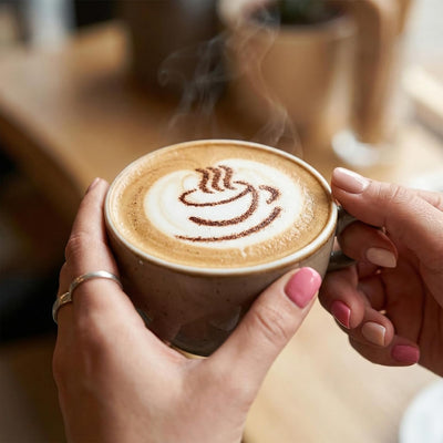 Plantillas de café de acero inoxidable con varios patrones