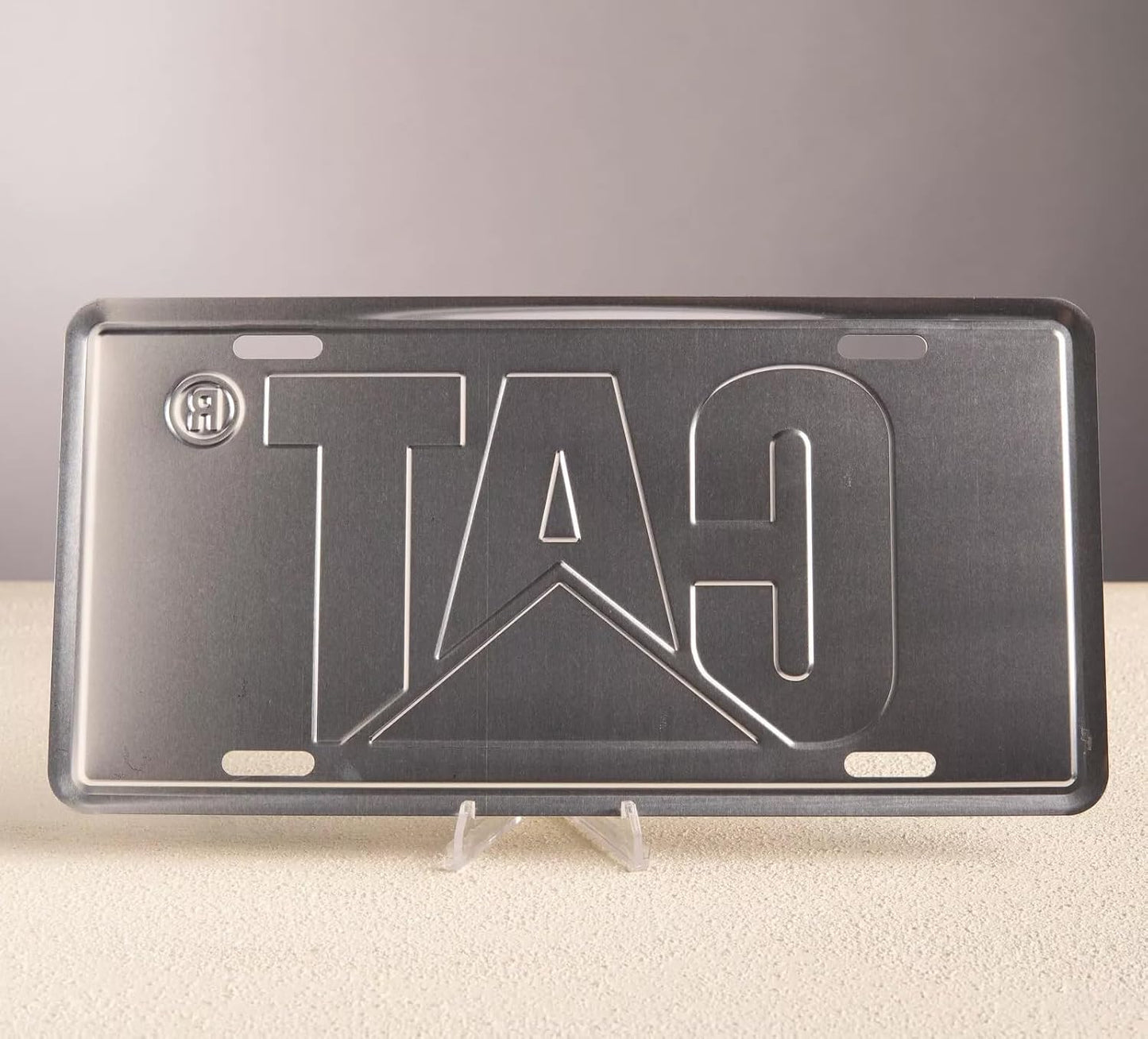 Placa aluminio CAT negro para matrícula