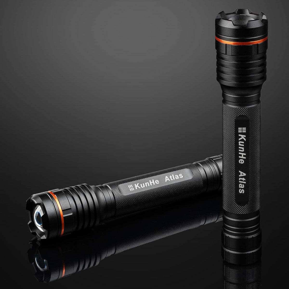 Linterna LED aluminio grande 1000LM con zoom para emergencias