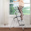 Escalera plegable 4 peldaños acero pedal ancho antiderrap