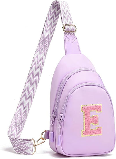 Bolsa bandolera riñonera para niñas con letra inicial púrpura