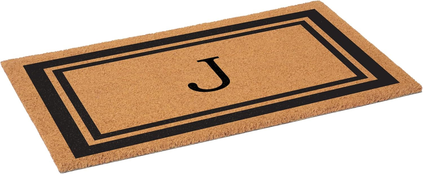 Felpudo monograma J 18x30pulg borde negro
