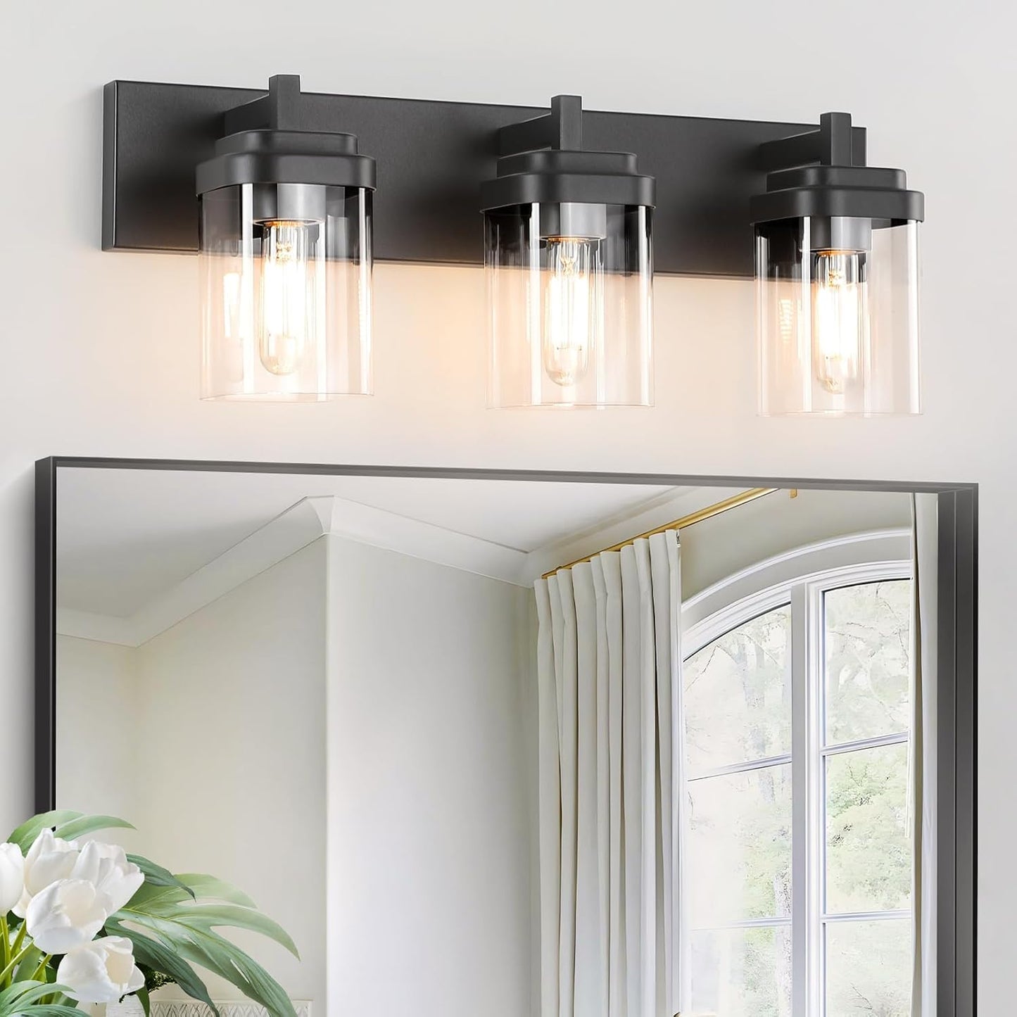 Lámpara tocador 3 luces negro mate con pantalla vidrio baño