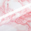 Papel contacto mármol rosa 24x197" impermeable para paredes