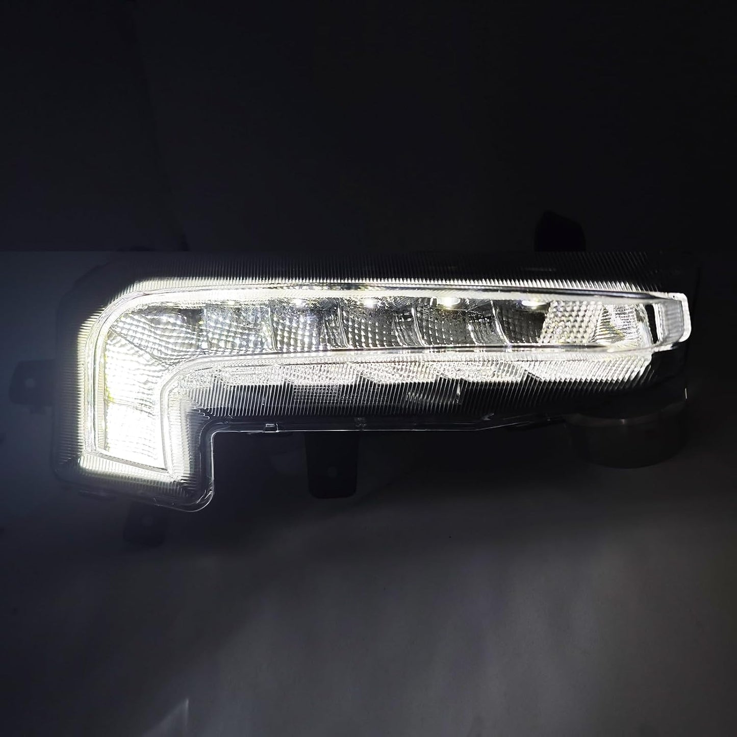 Luz antiniebla LED Malibu lado pasajero