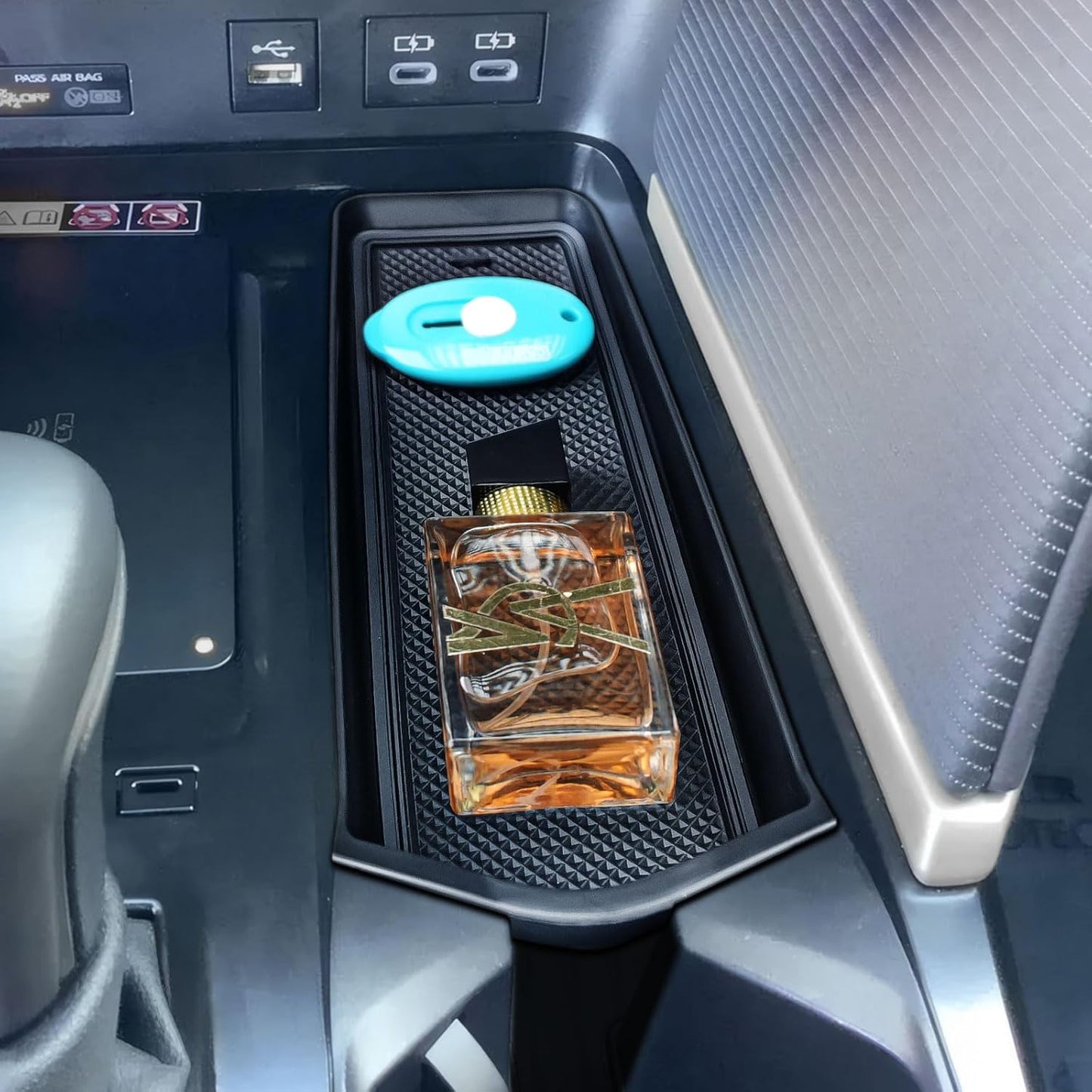 Bandeja consola central comp Toyota Camry 2025-26