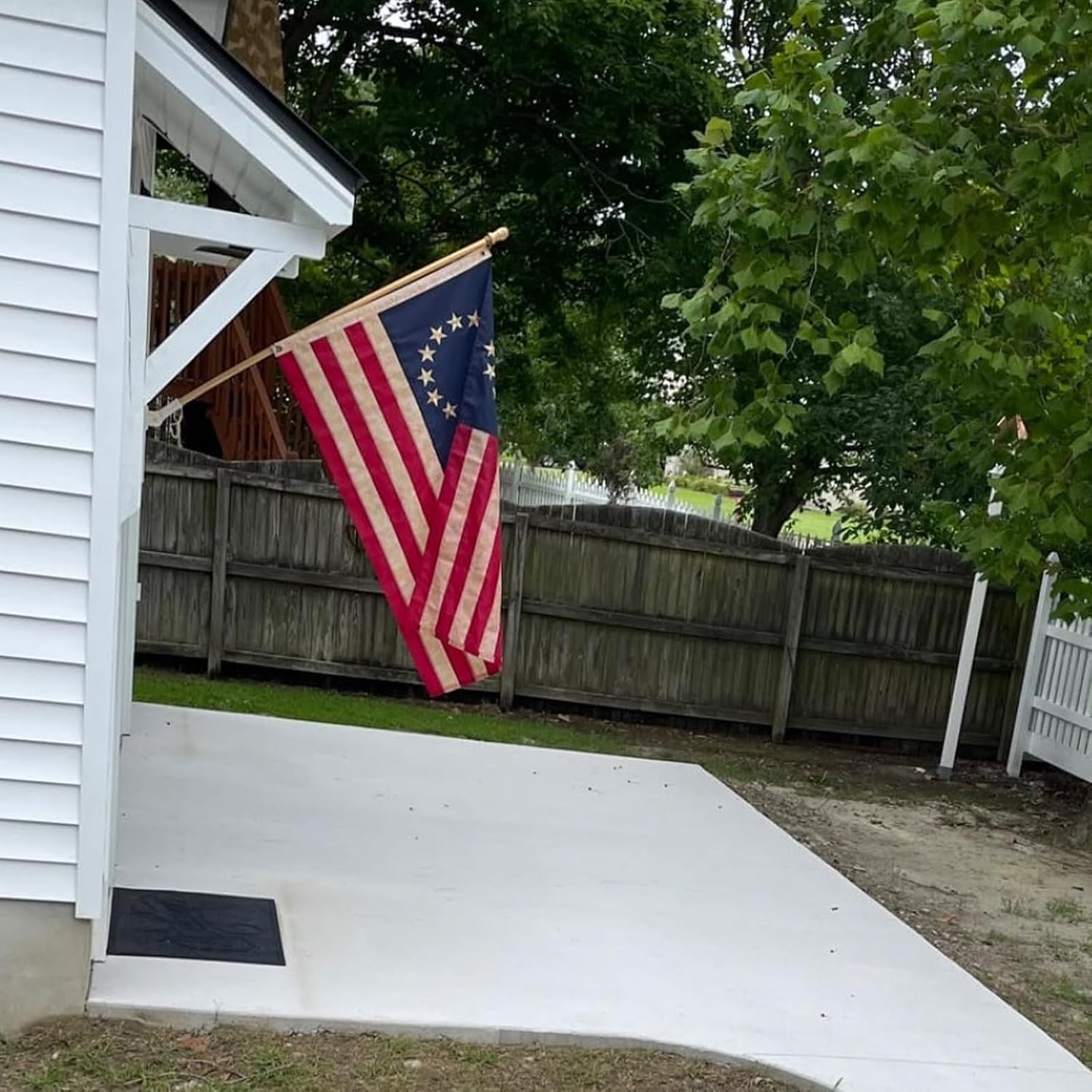 Bandera Betsy Ross 3x5ft 13 estrellas latón poliéster