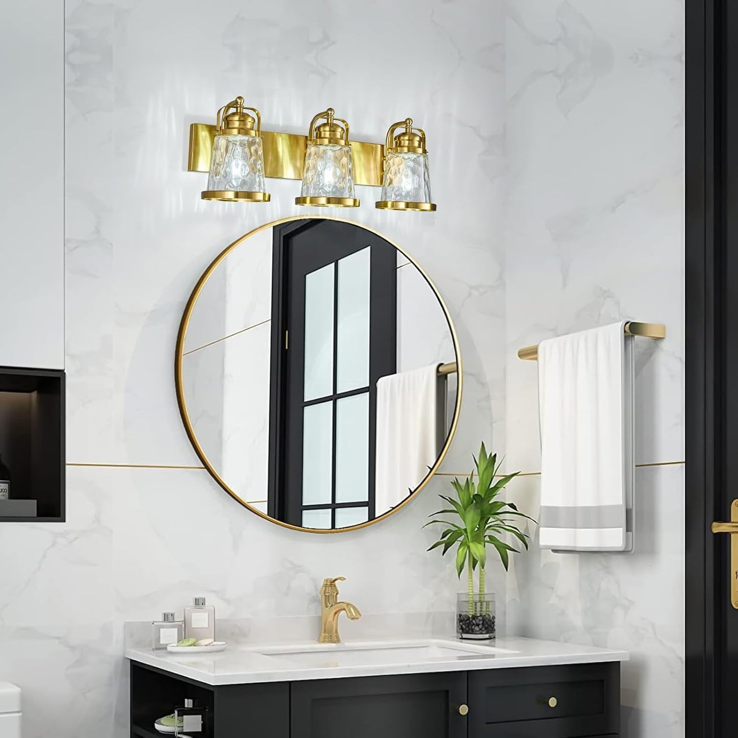 Lámpara tocador baño 3 luces dorada con accesorios cristal