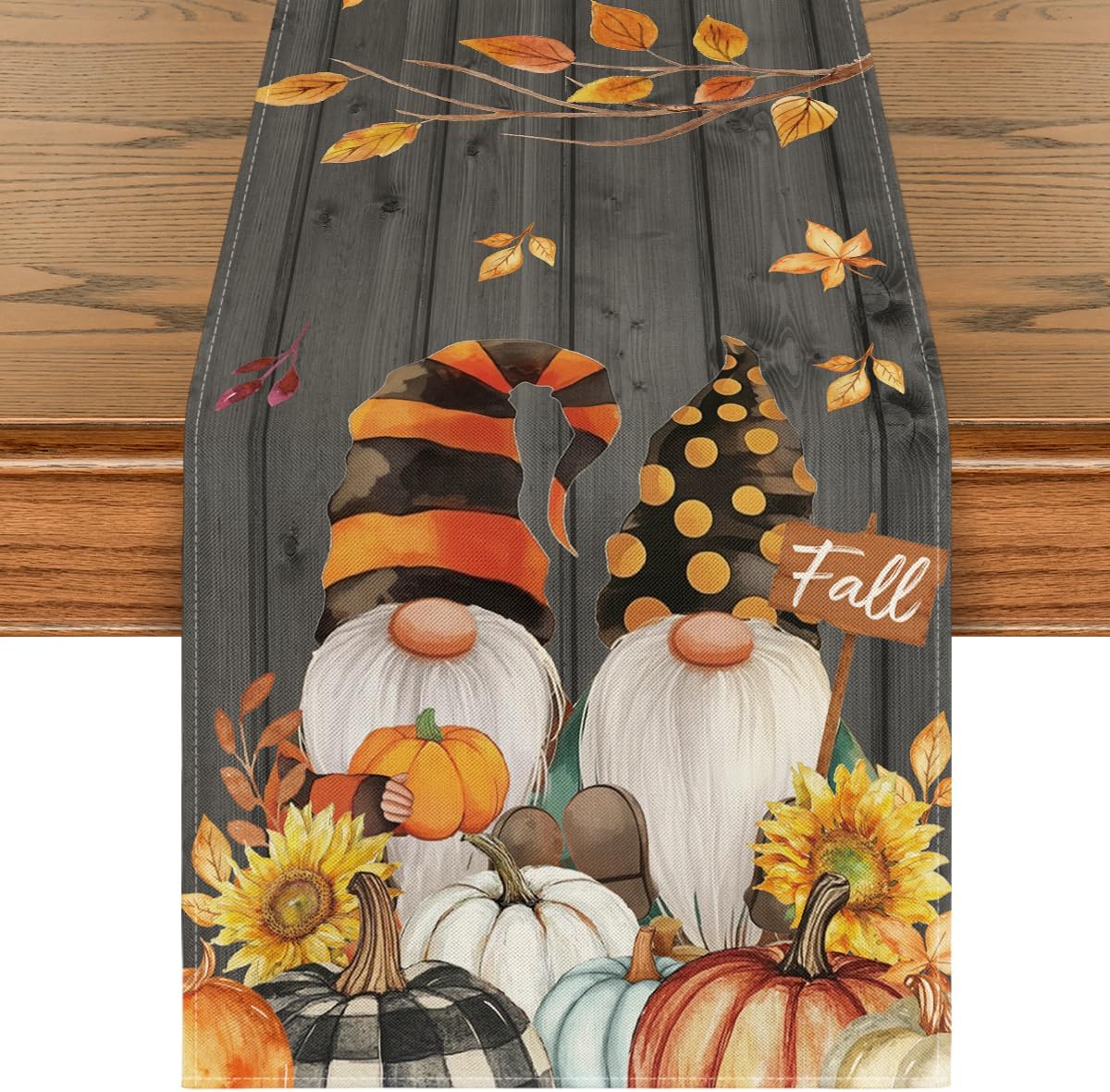 Mesa Acción de Gracias con gnomos calabazas y hojas