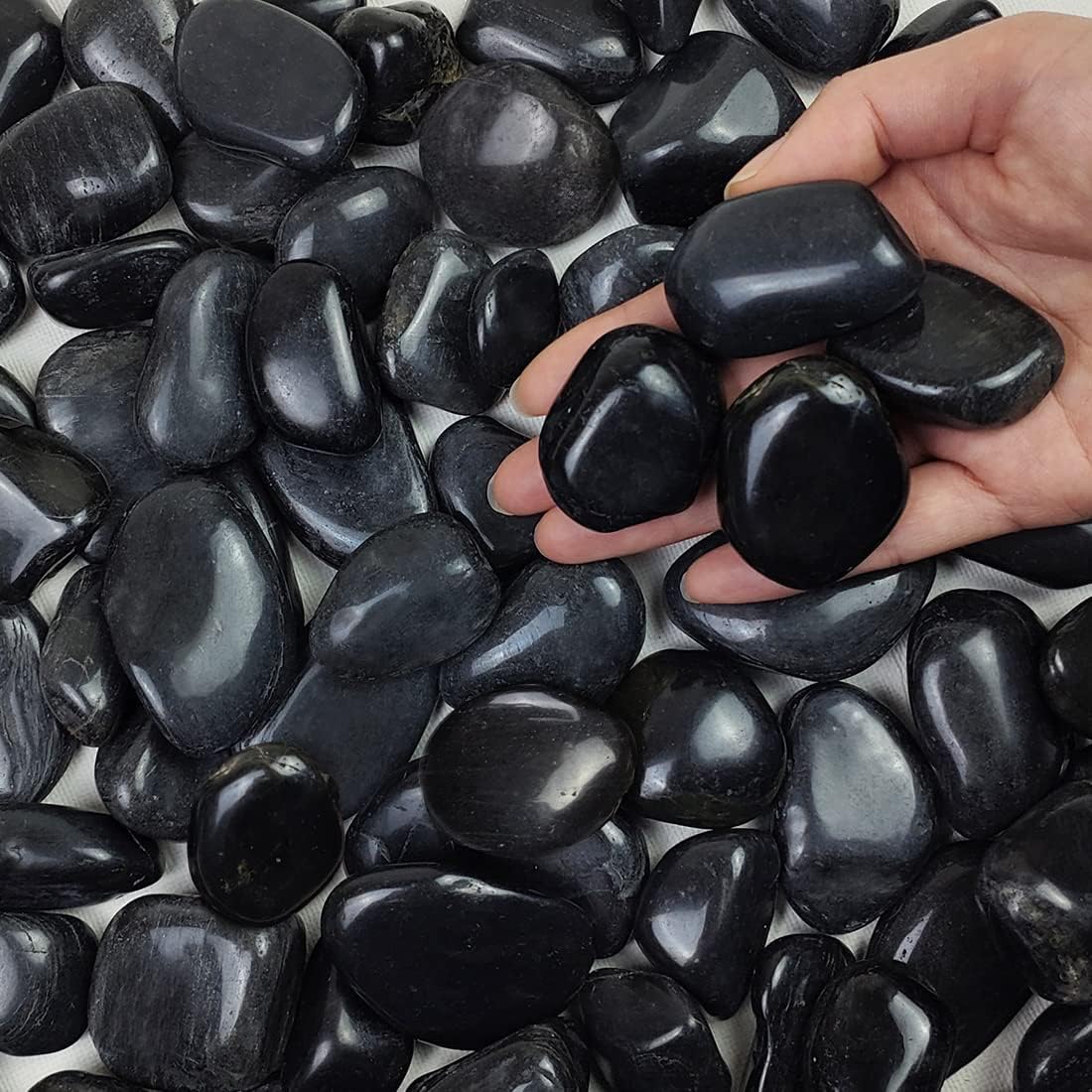 Rocas negras pulidas 5lb para macetas y jardín