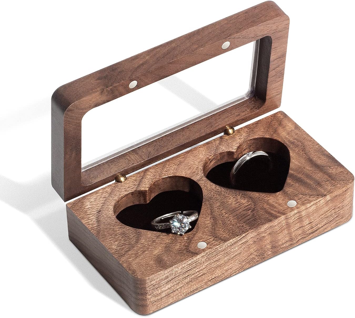 Caja madera nogal forma corazón para boda y compromiso