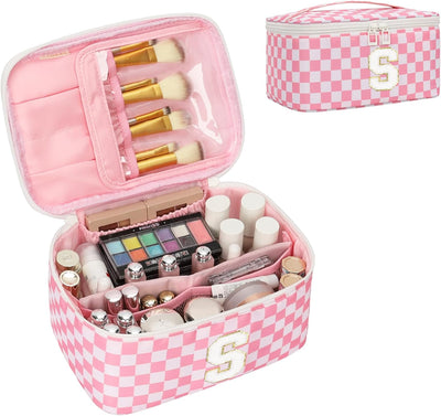 Bolsa maquillaje rosa con portacepillos y monograma