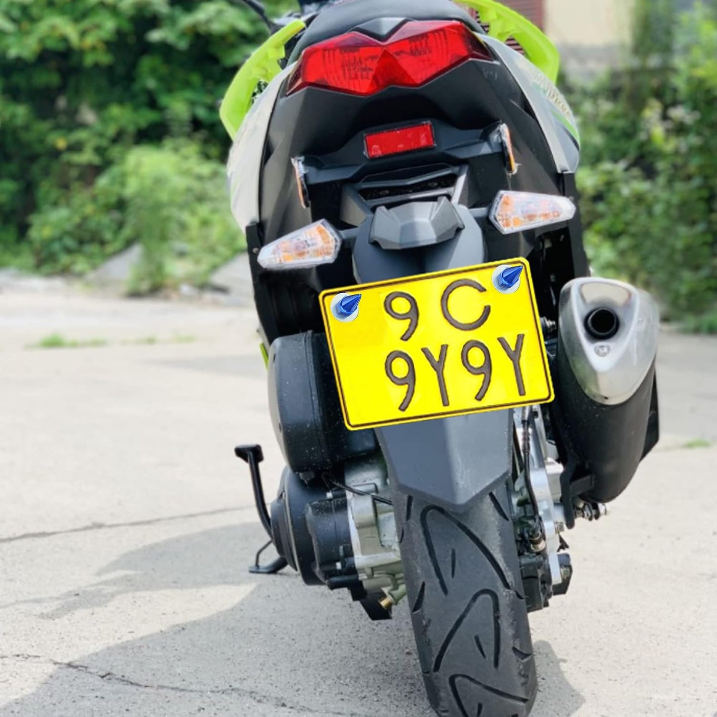 Kit 4 tuercas para placa matrícula motocicleta automóvil