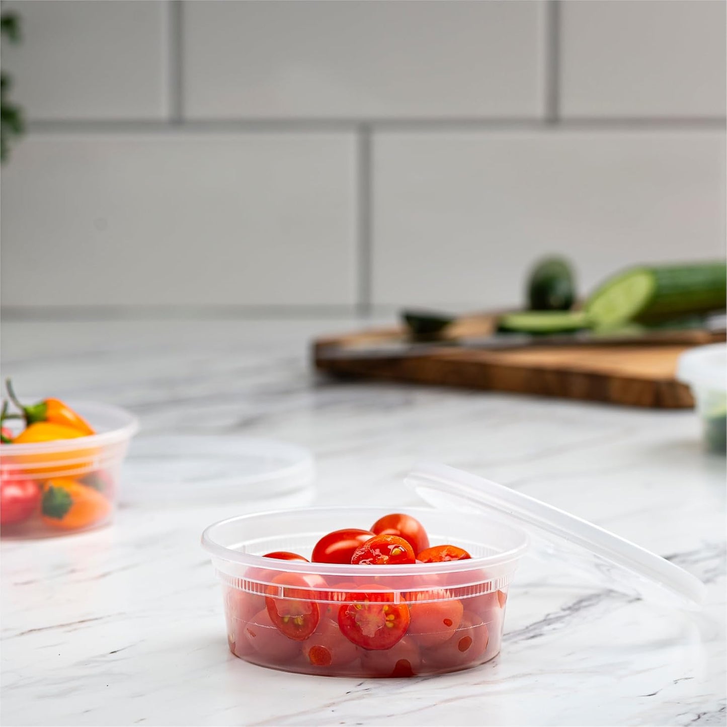 240 Contenedores Plástico Transparente 8oz con Tapas